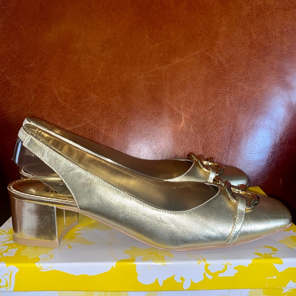 Yellow box vintage Florence Gold Wedges
